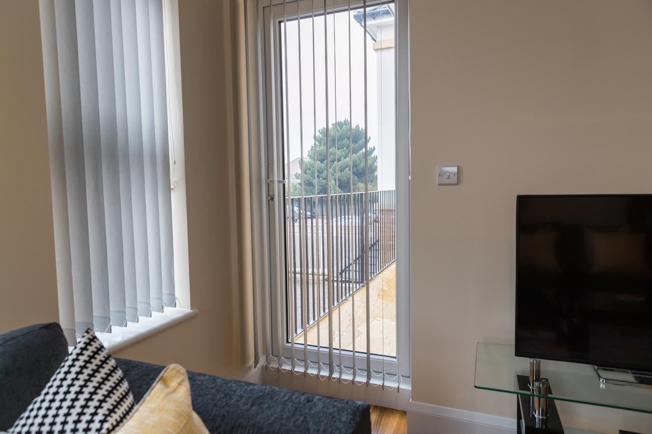 London Heathrow Serviced Apartments Ashford  Exterior photo